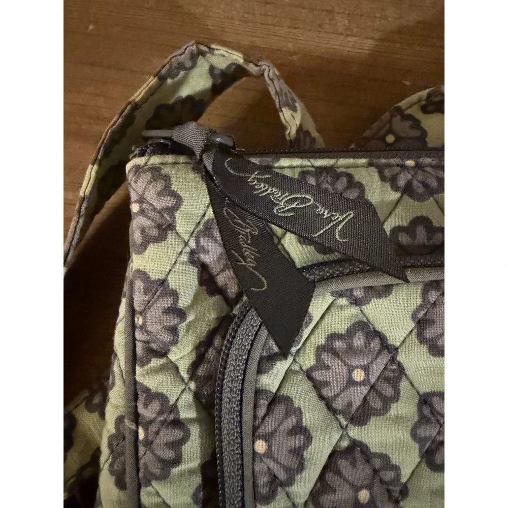 Vera Bradley Quilted Cotton Crossbody Bag Green Grey Floral Built-in Wallet